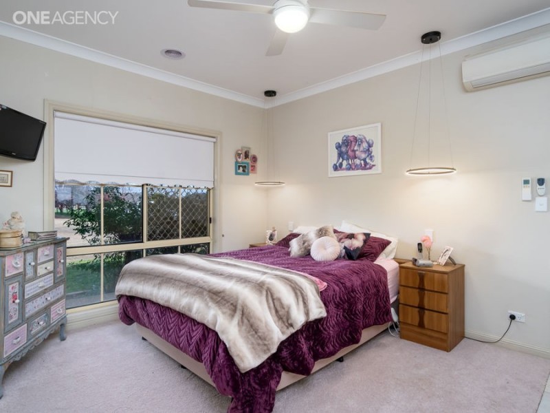 256 Inglewood Road, Lake Albert NSW 2650