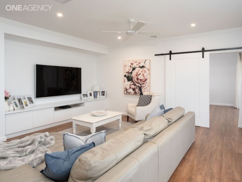 17 Coppabella Drive, Gobbagombalin NSW 2650