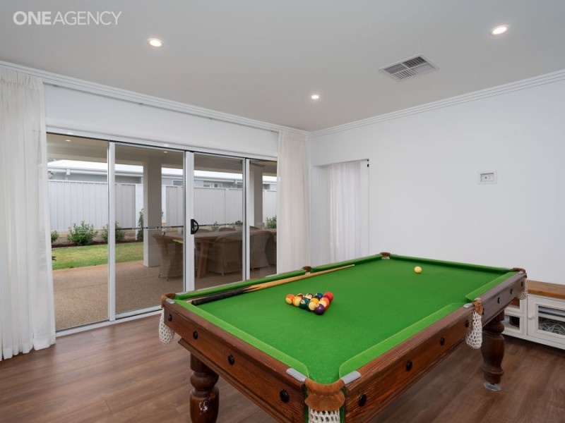 17 Coppabella Drive, Gobbagombalin NSW 2650