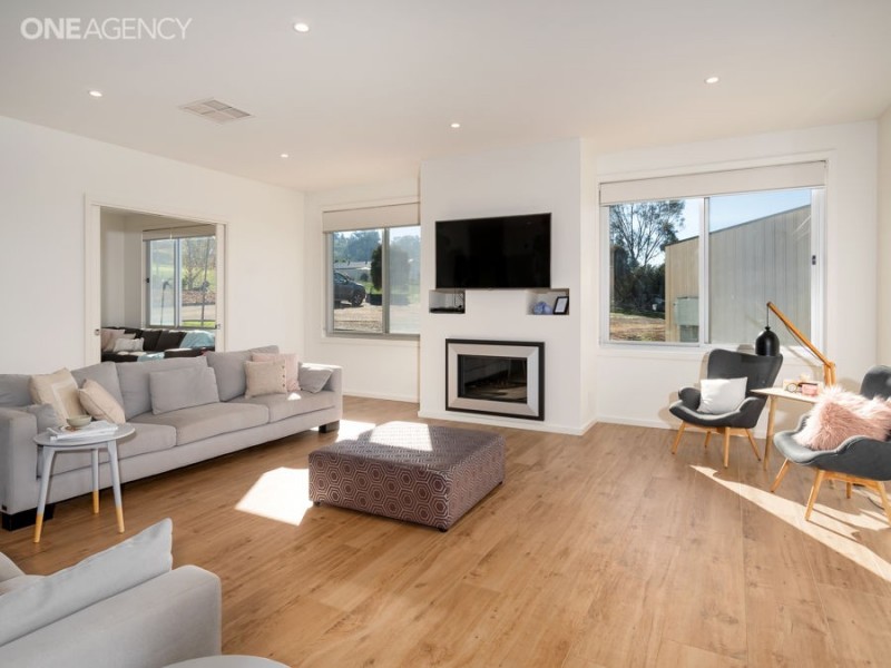 20 Peppermint Drive, Springvale NSW 2650