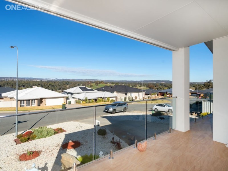 56 Franklin Drive, Estella NSW 2650