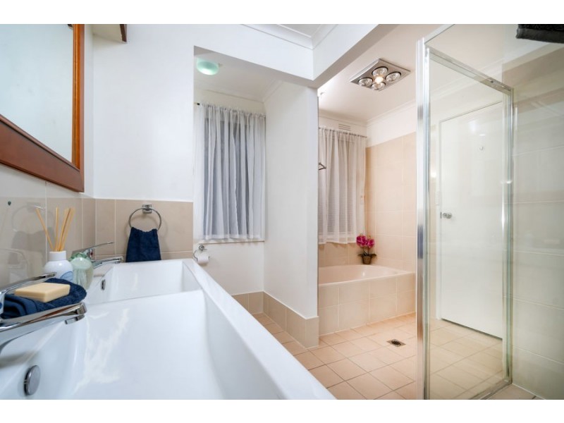 84 Stanley Street, Kooringal NSW 2650