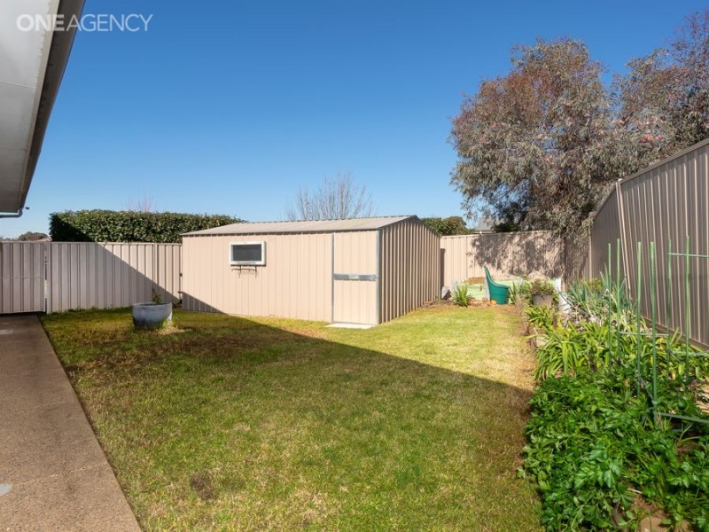 18 Wellington Avenue, Tatton NSW 2650
