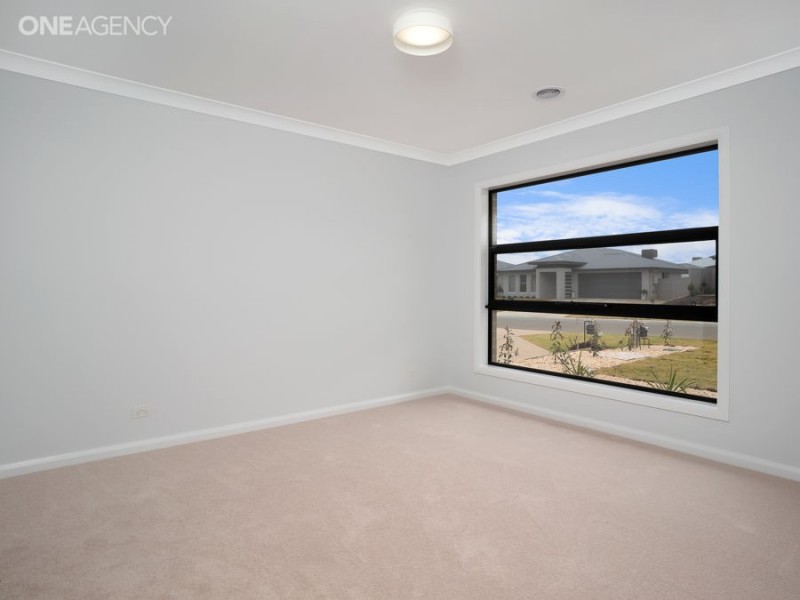 3 Yenda Avenue, Gobbagombalin NSW 2650