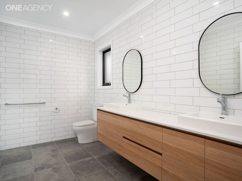3 Yenda Avenue, Gobbagombalin NSW 2650
