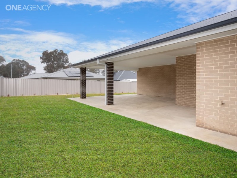 3 Yenda Avenue, Gobbagombalin NSW 2650