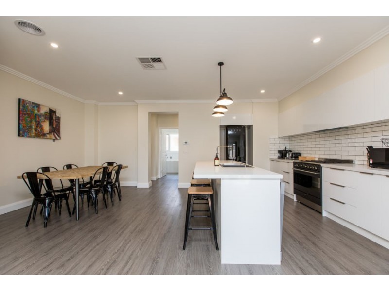 11A Day Street, Wagga Wagga NSW 2650