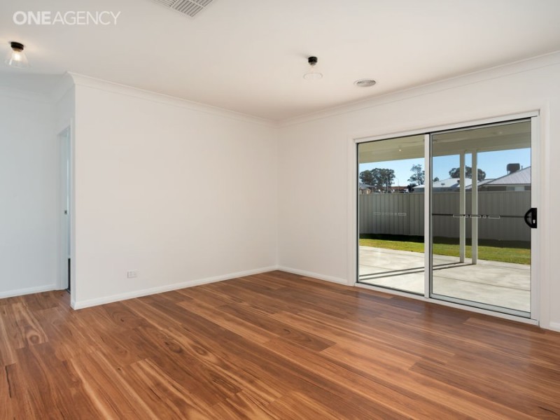 6 Wallaby Street, Gobbagombalin NSW 2650