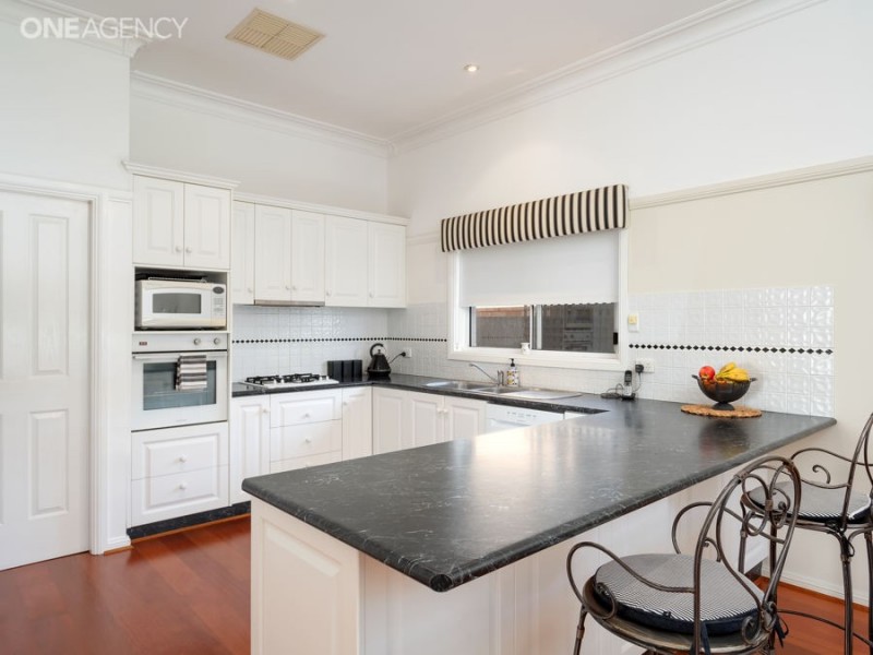 64 Thorne Street, Wagga Wagga NSW 2650