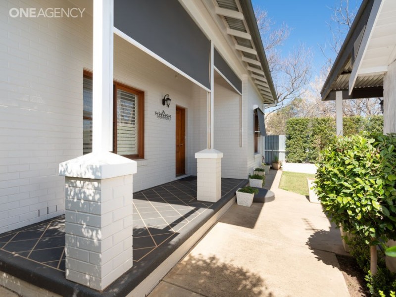 64 Thorne Street, Wagga Wagga NSW 2650