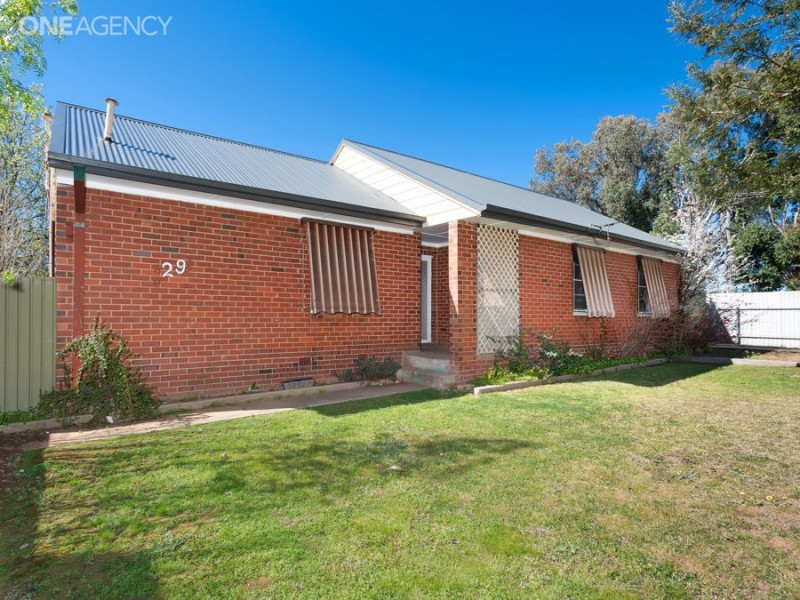 29 Dalton Street, Turvey Park NSW 2650