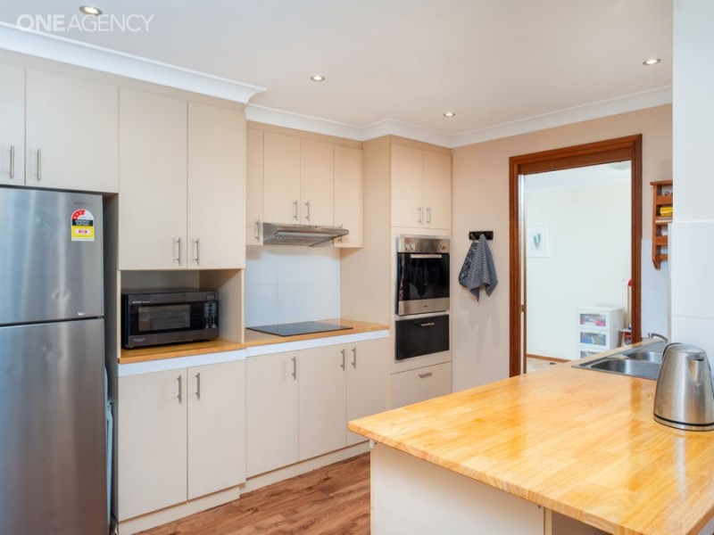 38 Pugsley Avenue, Estella NSW 2650