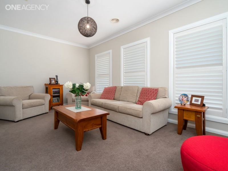 4 Buckley Court, Lake Albert NSW 2650