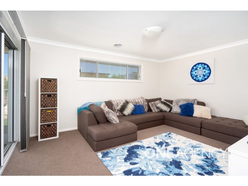 31 Barmedman Avenue, Gobbagombalin NSW 2650