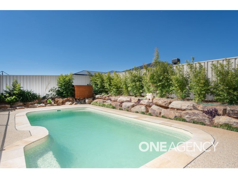 31 Barmedman Avenue, Gobbagombalin NSW 2650