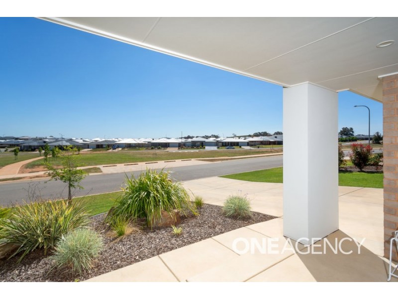 31 Barmedman Avenue, Gobbagombalin NSW 2650