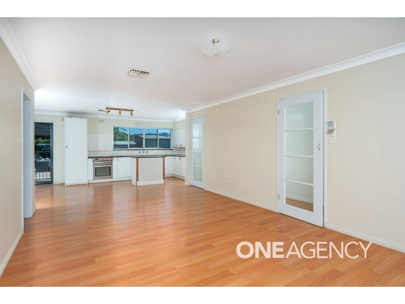 4 Paisley Street, Lake Albert NSW 2650