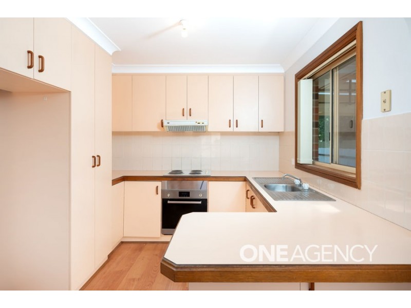 50 Karoom Drive, Glenfield Park NSW 2650