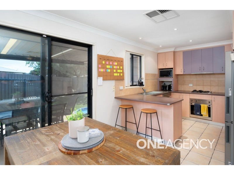 2/1 WOOMERA PLACE, Glenfield Park NSW 2650