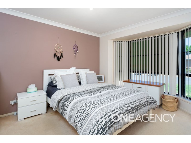 2/1 WOOMERA PLACE, Glenfield Park NSW 2650