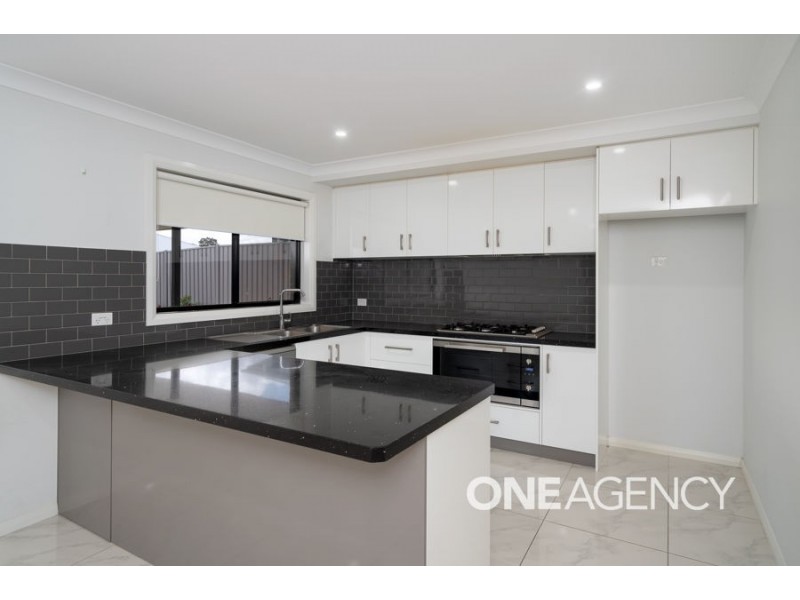 18 Darcy Drive, Boorooma NSW 2650