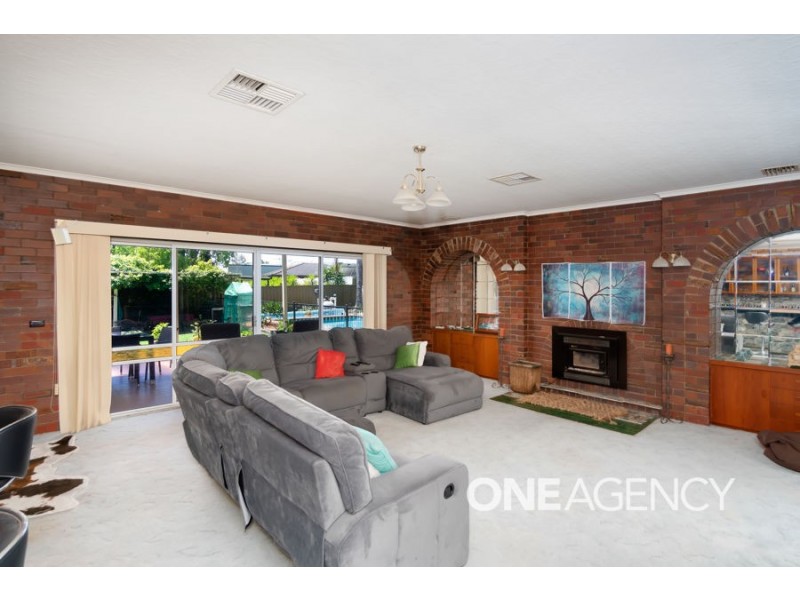 26 Norfolk Avenue, Lake Albert NSW 2650