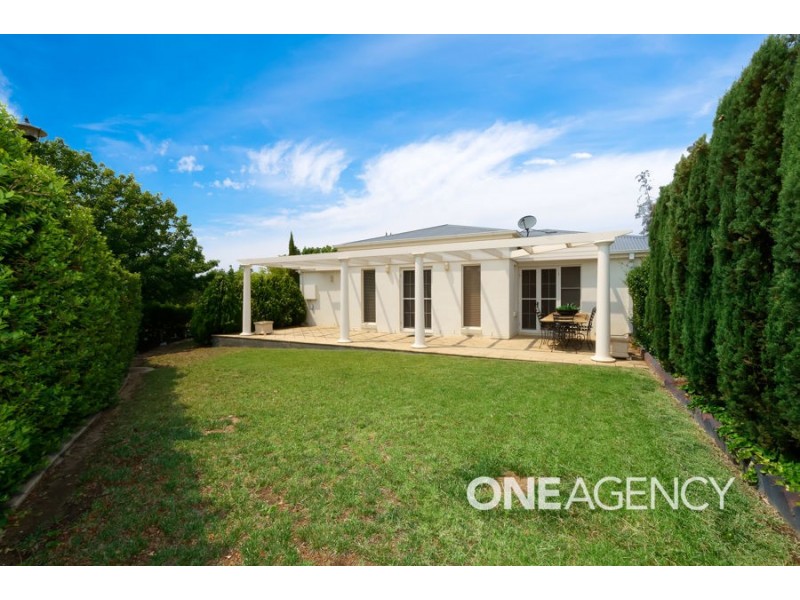 14 Clipper Way, Estella NSW 2650