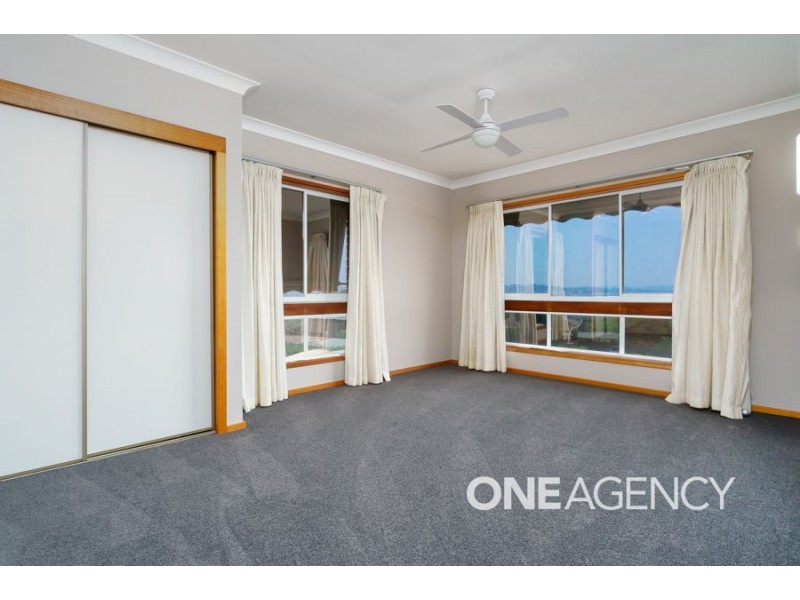 9 Amsterdam Crescent, Tolland NSW 2650