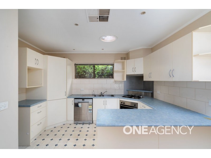 48 Wilks Avenue, Kooringal NSW 2650