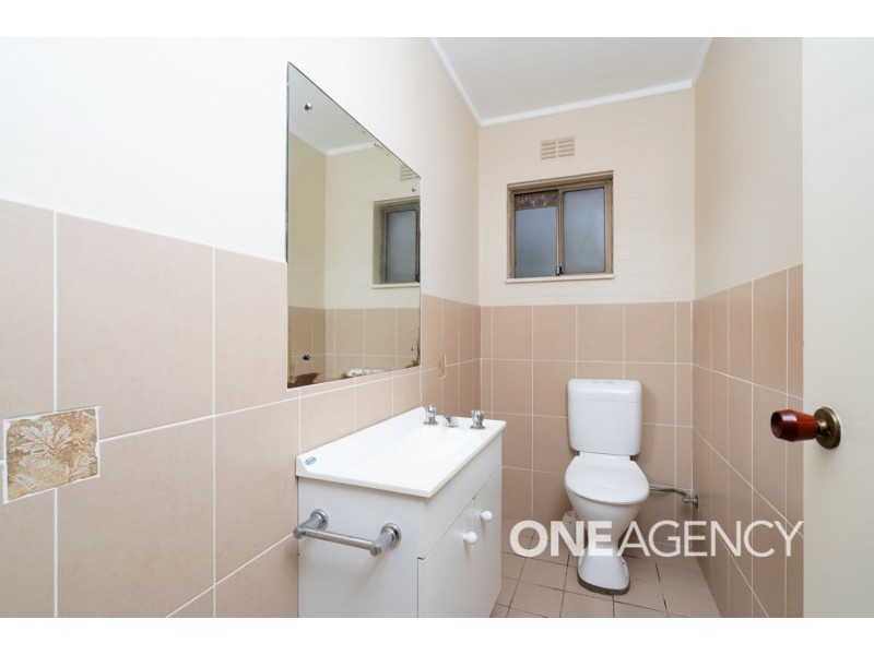 48 Wilks Avenue, Kooringal NSW 2650