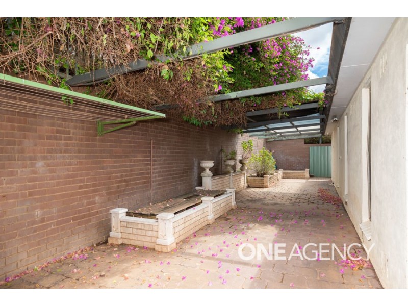 48 Wilks Avenue, Kooringal NSW 2650