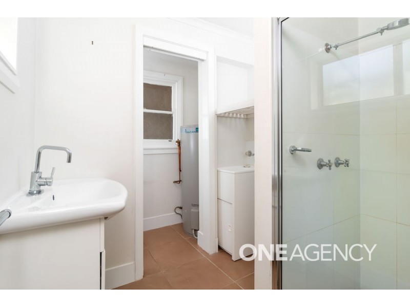 19 Cochrane Street, Kooringal NSW 2650