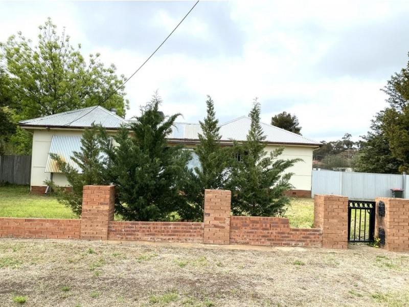 87 WALLACE STREET, Coolamon NSW 2701