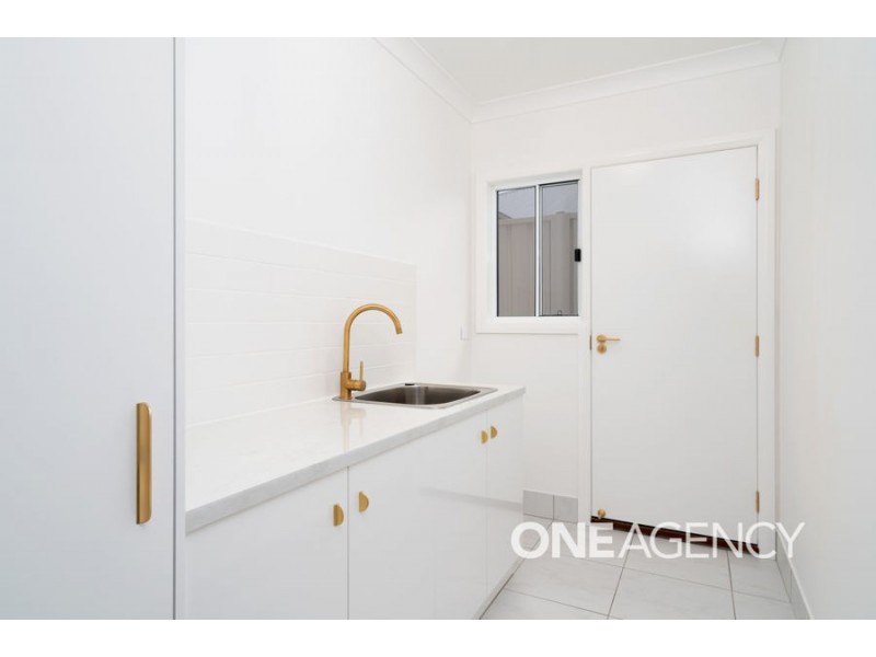 27 Mugga Street, Gobbagombalin NSW 2650