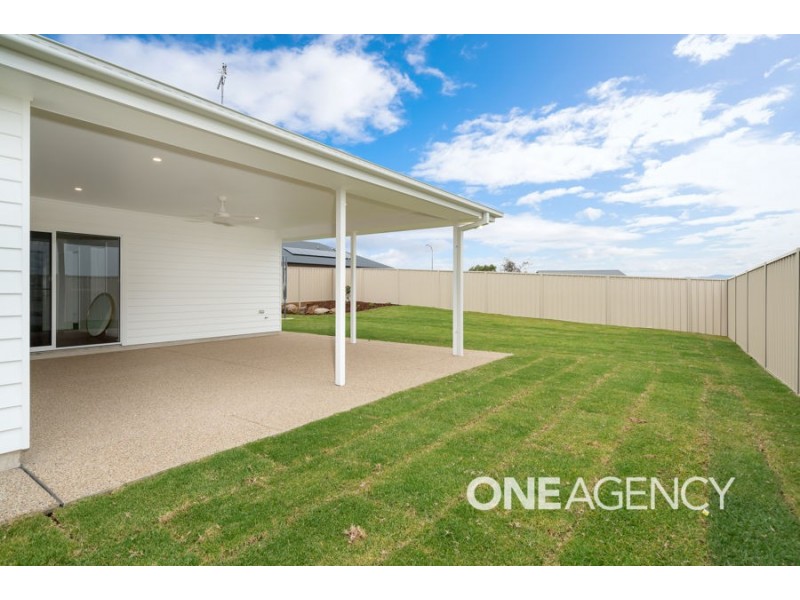 27 Mugga Street, Gobbagombalin NSW 2650