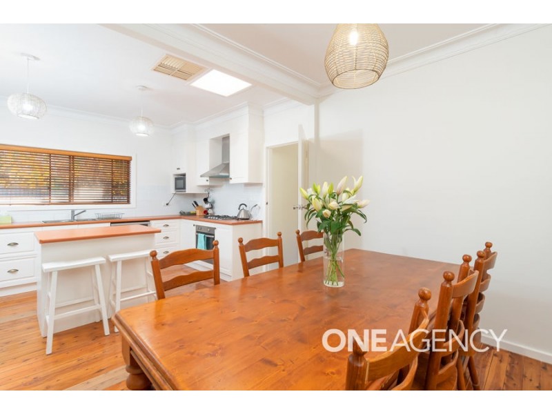 13 COCHRANE STREET, Kooringal NSW 2650