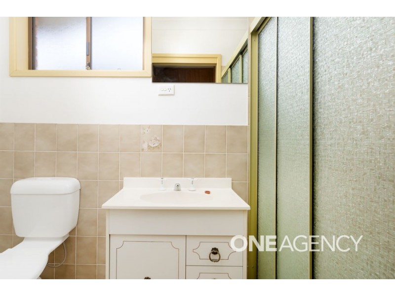 24 Adjin Street, Mount Austin NSW 2650