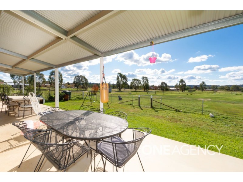 57 WILLOW TREE PLACE, Springvale NSW 2650