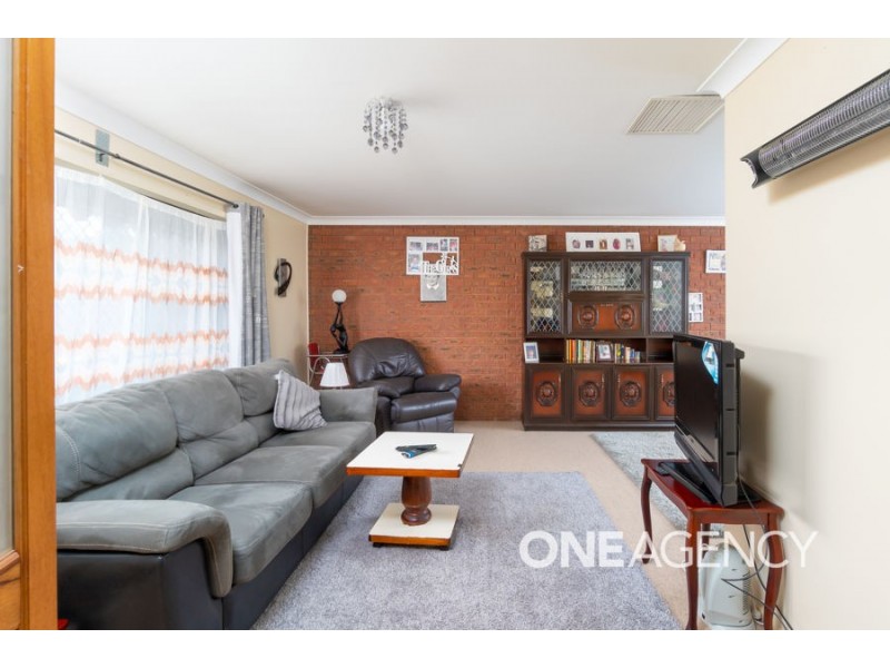 91 LEAVENWORTH DRIVE, Mount Austin NSW 2650