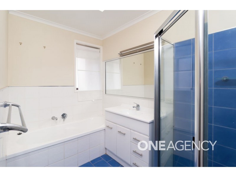 3 HUME STREET, Lake Albert NSW 2650