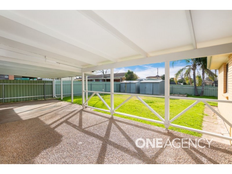 3 HUME STREET, Lake Albert NSW 2650