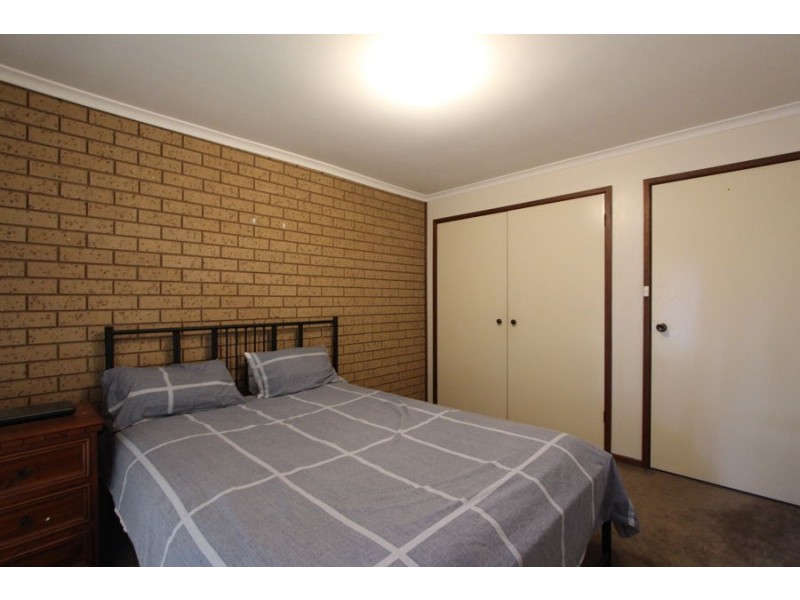 3/31 WREN STREET, Mount Austin NSW 2650