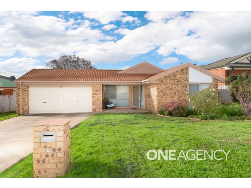 8 OTAMA STREET, Glenfield Park NSW 2650