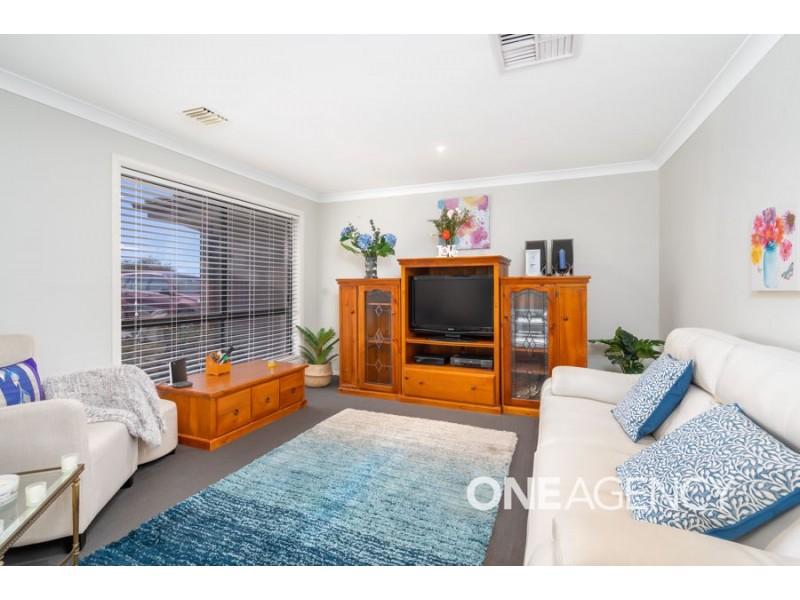 27 ILLEURA ROAD, Bourkelands NSW 2650