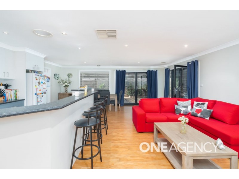 27 ILLEURA ROAD, Bourkelands NSW 2650