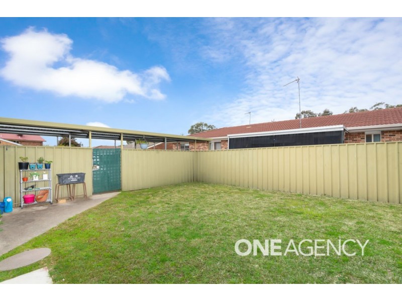 2/10 WEWAK STREET, Ashmont NSW 2650