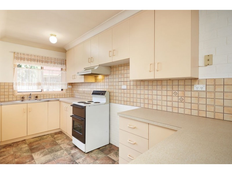 5/10 BULOLO STREET, Ashmont NSW 2650