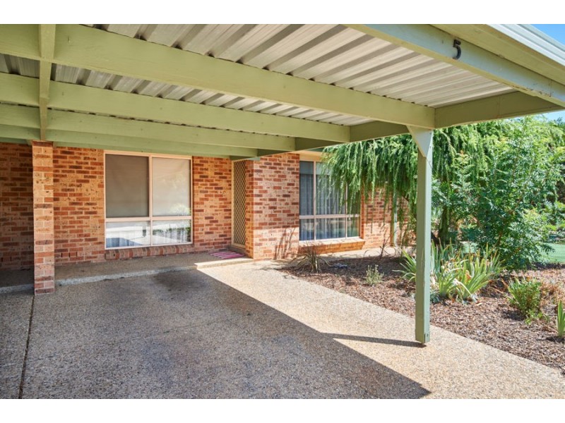 5/10 BULOLO STREET, Ashmont NSW 2650