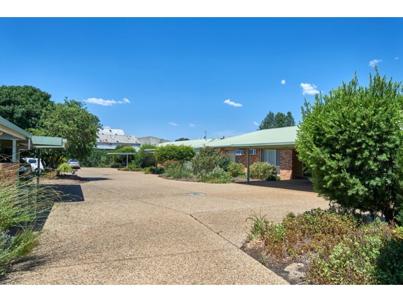 5/10 BULOLO STREET, Ashmont NSW 2650