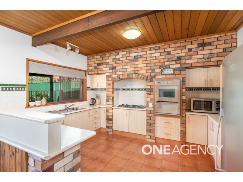 29 EASTLAKE DRIVE, Lake Albert NSW 2650